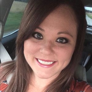 Meet your Posher, Abbie